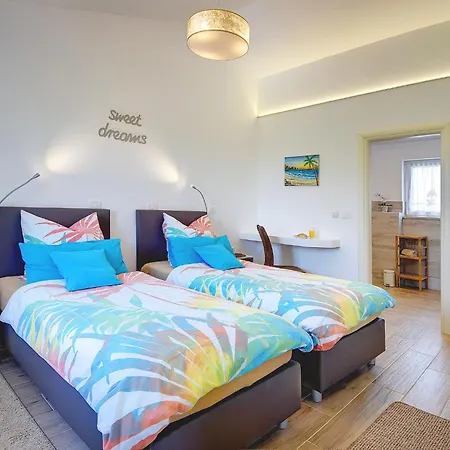 Gorgeous In Novigrad With Private Pool Villa *